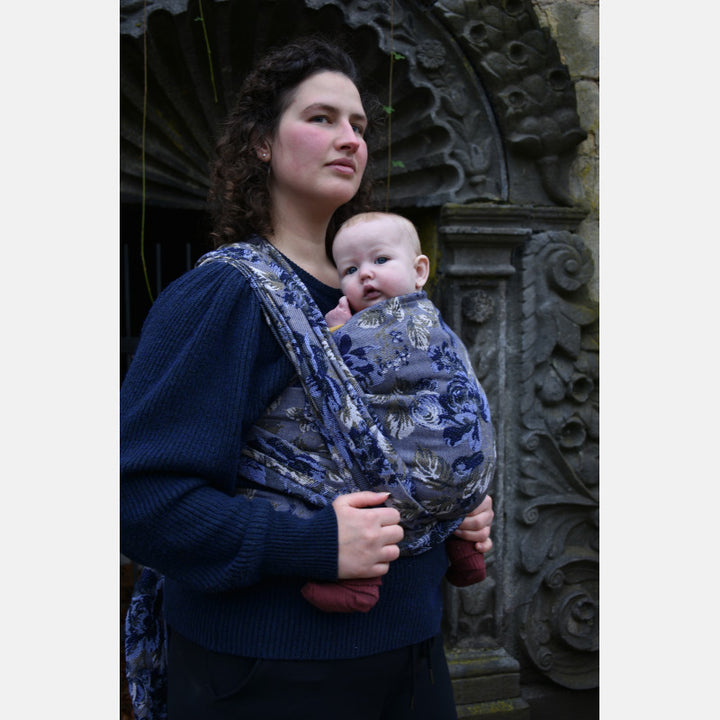 Yaro Ringslynge, La Peonia Trinity Night-Blue Beige Wool