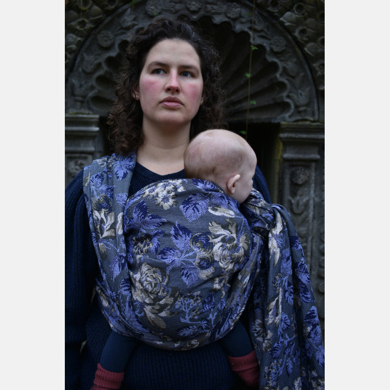 Yaro Ringslynge, La Peonia Trinity Night-Blue Beige Wool