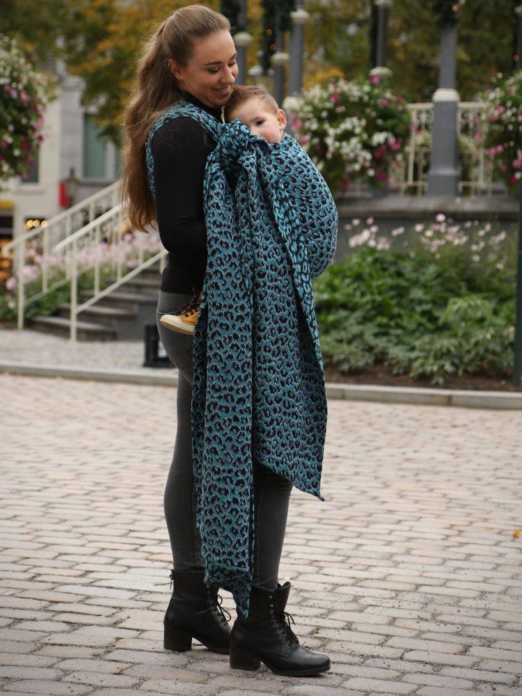 Yaro Ringslynge, Pussycat Trinity Black Petrol Wool
