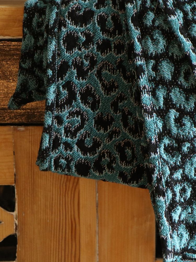 Yaro Ringslynge, Pussycat Trinity Black Petrol Wool