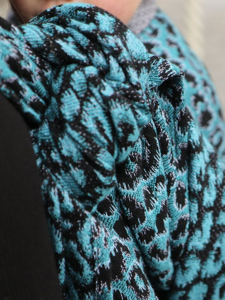 Yaro Ringslynge, Pussycat Trinity Black Petrol Wool