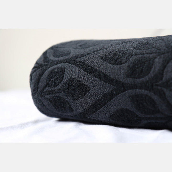 Yaro Fastvikle, La Vita Contra Beach Towel All Black