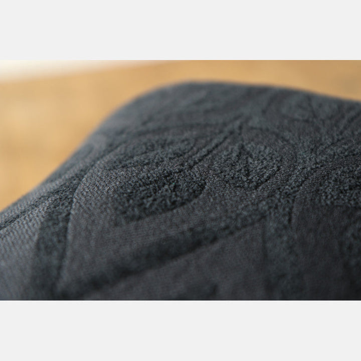 Yaro Fastvikle, La Vita Contra Beach Towel All Black