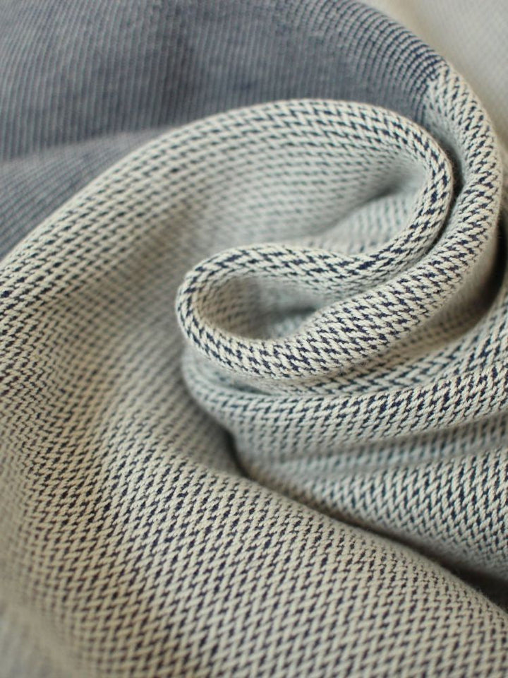 Yaro Ringslynge, Newborn Grey