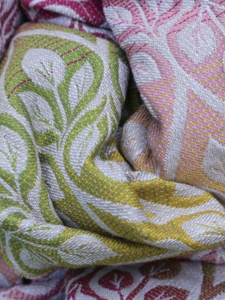 Yaro Fastvikle, La Vita Trinity Peony Rainbow Wool
