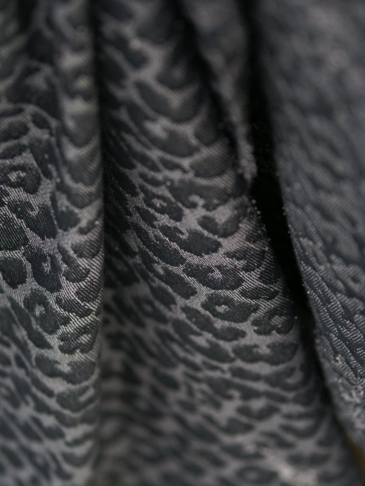Yaro Ringslynge, Pussycat Black Grey