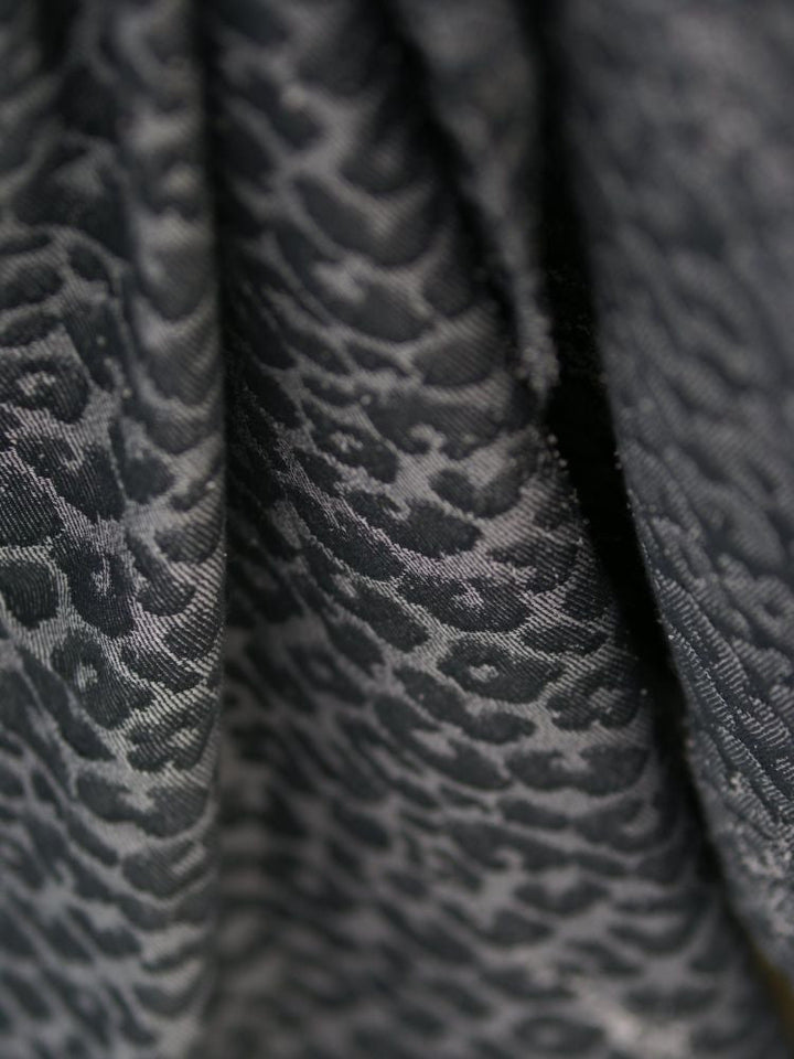 Yaro Ringslynge, Pussycat Black Grey