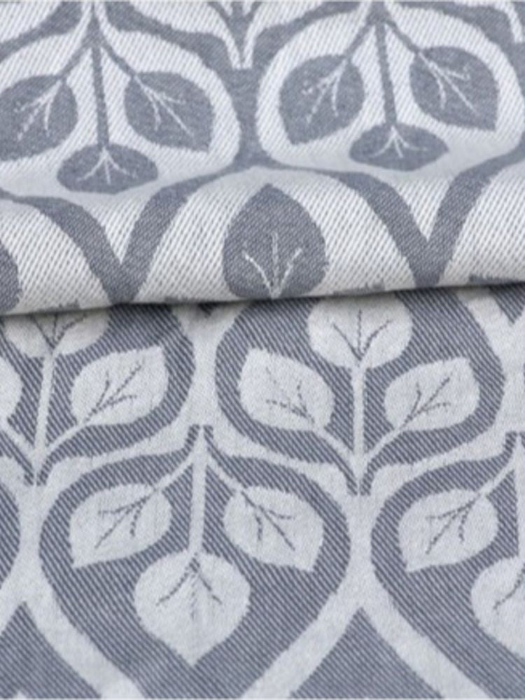 Yaro Ringslynge, La vita Light-grey