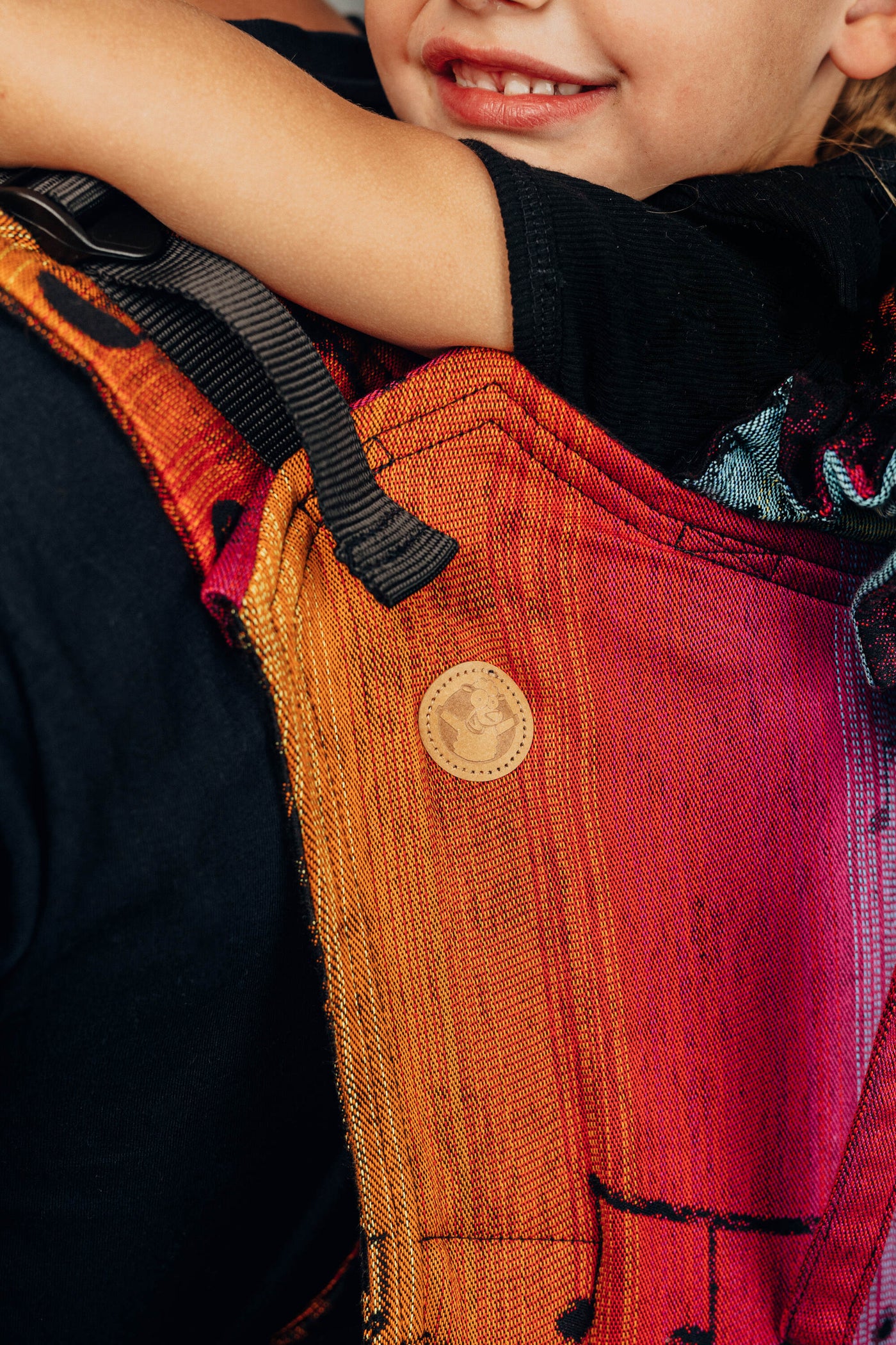 Lenny Lamb Onbuhimo Toddler, Bomuld, Symphony - Rainbow Dark