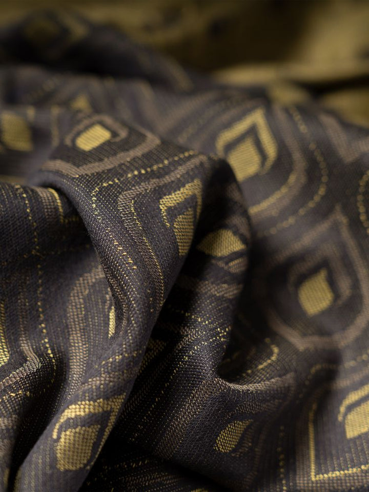 Fidella Fastvikle, Peacock Midnight Gold
