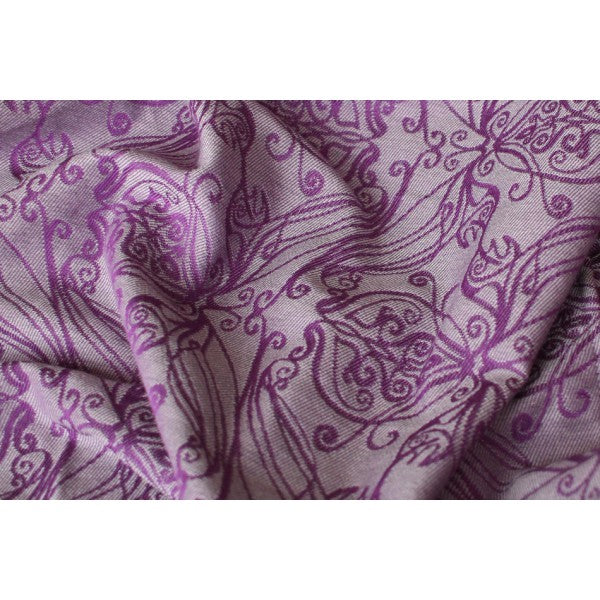 Yaro Fastvikle, Elvish Purple Silver Tencel Wool