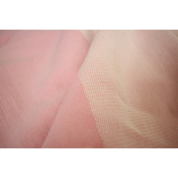 Yaro Ringslynge, Nyfødt, Rose